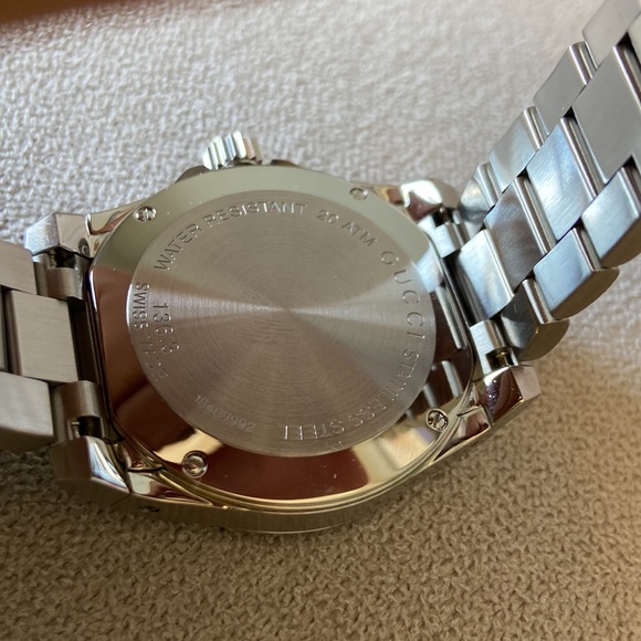 NWT Authentic Gucci Dive Bracelet Men Watch, 40mm - Picture 4 of 9
